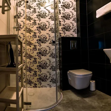 Owca Z Widokiem Spalona